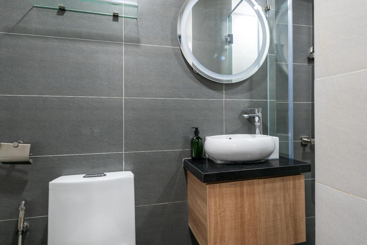 Cozrum Homes - Oriental House Хошимин Экстерьер фото