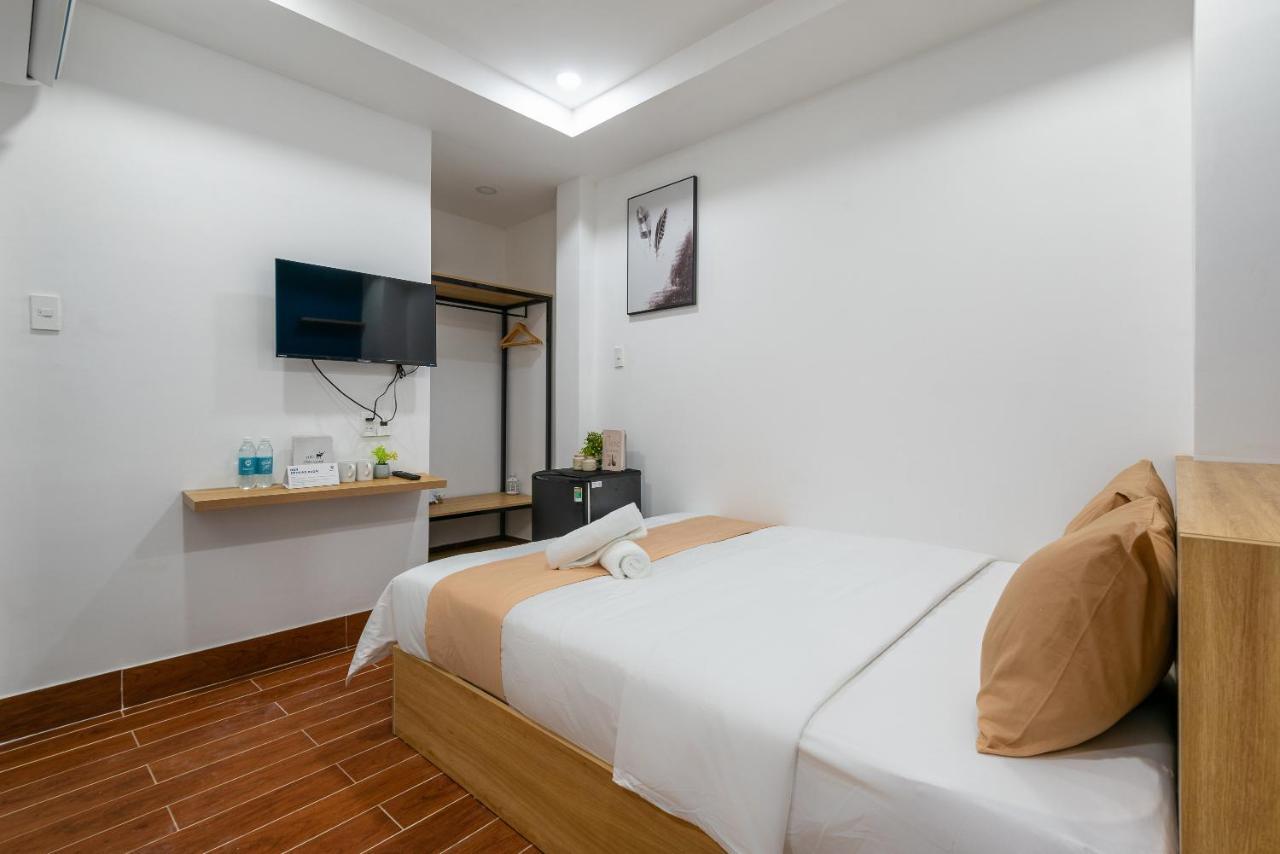 Cozrum Homes - Oriental House Хошимин Экстерьер фото